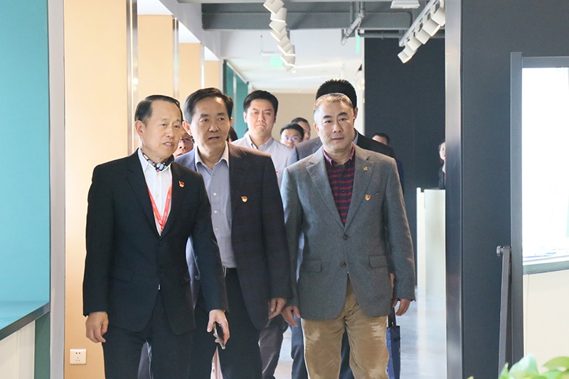 中國出口信用保險公司領導到聯(lián)橋集團調研(圖1)