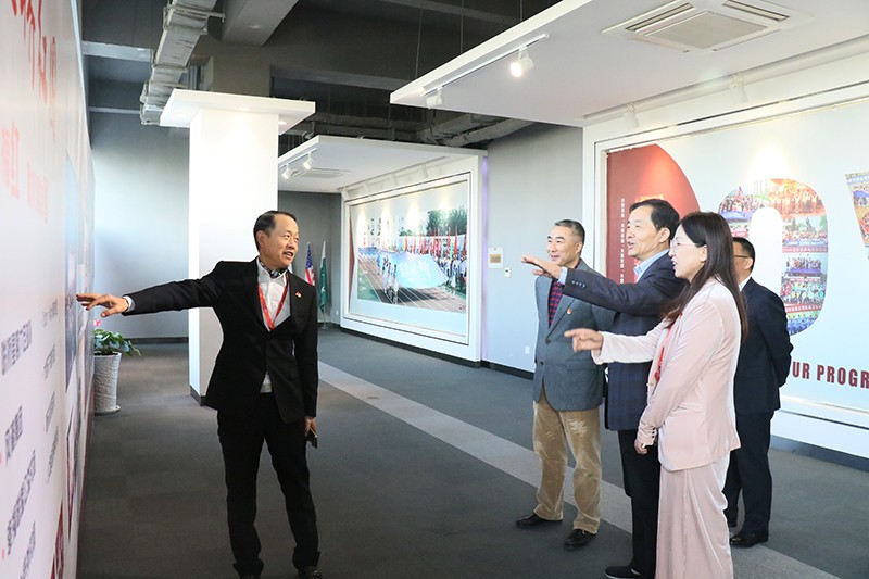 中國出口信用保險公司領導到聯(lián)橋集團調研(圖2)